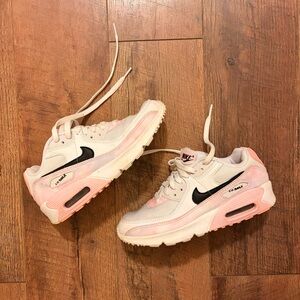 Nike Air Max 90 Pink and White Sneakers